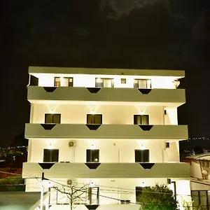 Ax Mirage , Wlora Albania