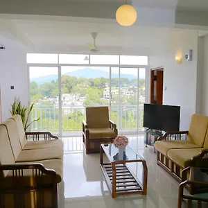 villa-serene.kandyhotelsnow.com/